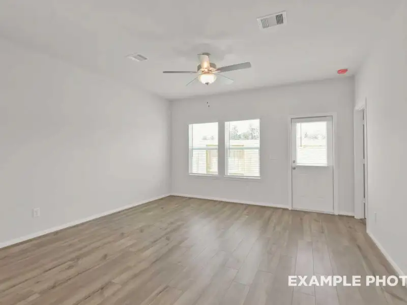 Spacious, unfurnished interior of a new home in Robins Landing, Houston (Image 11). Spacious, unfurnished interior of a new home in Robins Landing, Houston (Image 11).