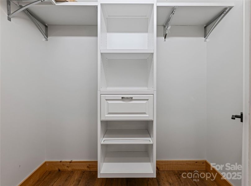 Image 35 of a home in .