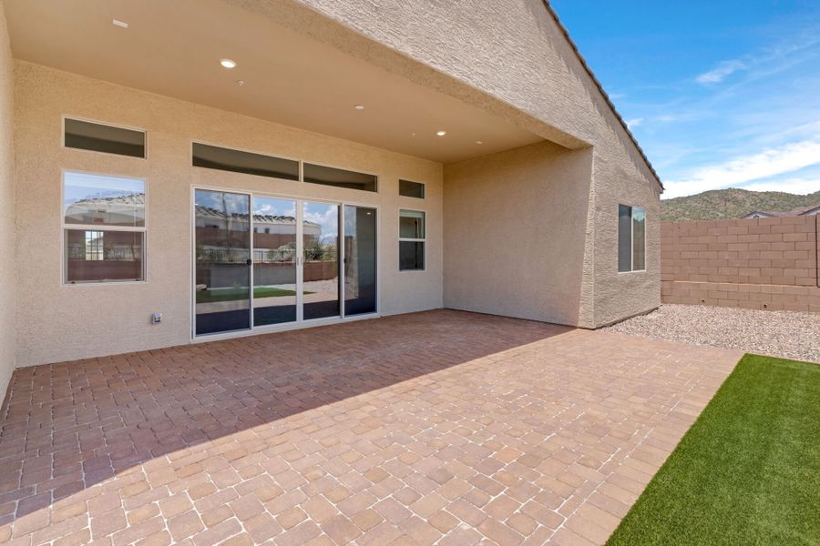 Exterior details and patio area of a home in Saguaro Reserve II, Marana (Image 12).