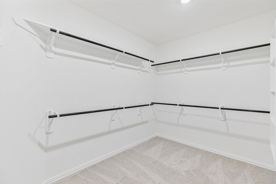 Spacious, unfurnished interior of a new home in Ellis Cove, Seabrook (Image 36).