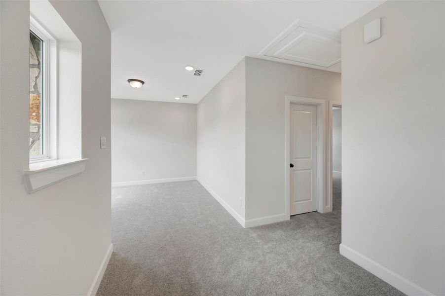 Spacious, unfurnished interior of a new home in Pomona - Grove Row Collection, Manvel (Image 19).