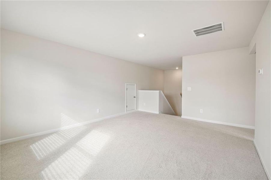 Spacious, unfurnished interior of a new home in Northwoods at Mirror Lake, Villa Rica (Image 22). Spacious, unfurnished interior of a new home in Northwoods at Mirror Lake, Villa Rica (Image 22).
