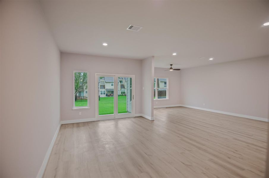 Spacious, unfurnished interior of a new home in , Montgomery (Image 16).