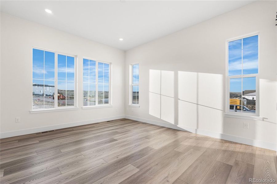 Spacious, unfurnished interior of a new home in Reserve at The Canyons, Castle Pines (Image 29). Spacious, unfurnished interior of a new home in Reserve at The Canyons, Castle Pines (Image 29).