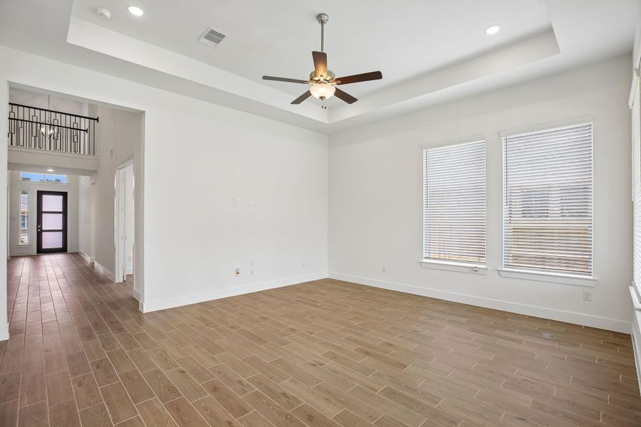 Spacious, unfurnished interior of a new home in The Trails 50's, New Caney (Image 12). Spacious, unfurnished interior of a new home in The Trails 50's, New Caney (Image 12).