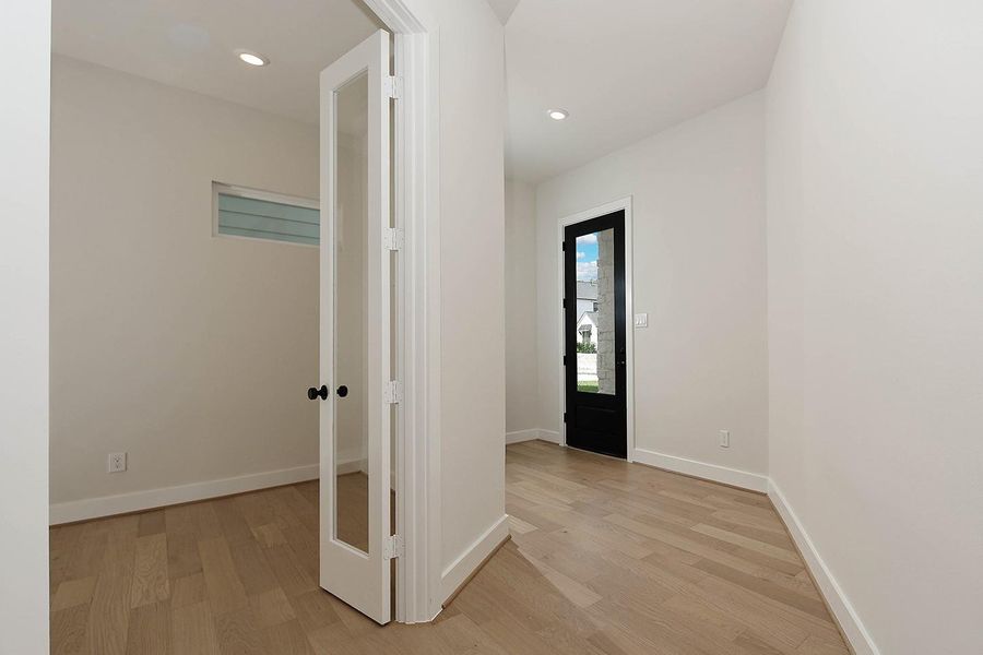Spacious, unfurnished interior of a new home in , The Woodlands (Image 26). Spacious, unfurnished interior of a new home in , The Woodlands (Image 26).