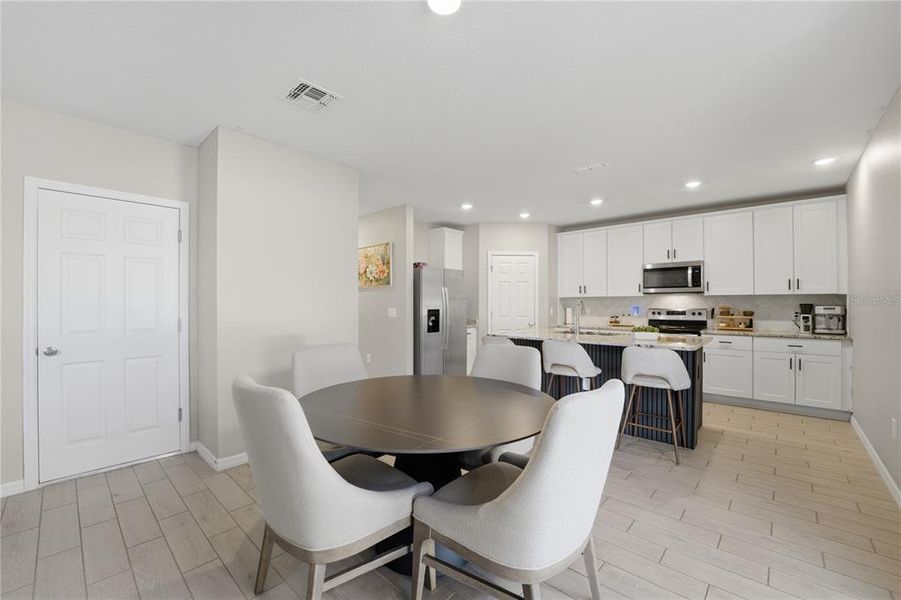 Furnished interior view inside a new home in , Davenport (Image 15).
