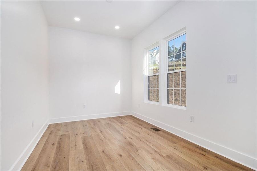 Spacious, unfurnished interior of a new home in , Dawsonville (Image 37).
