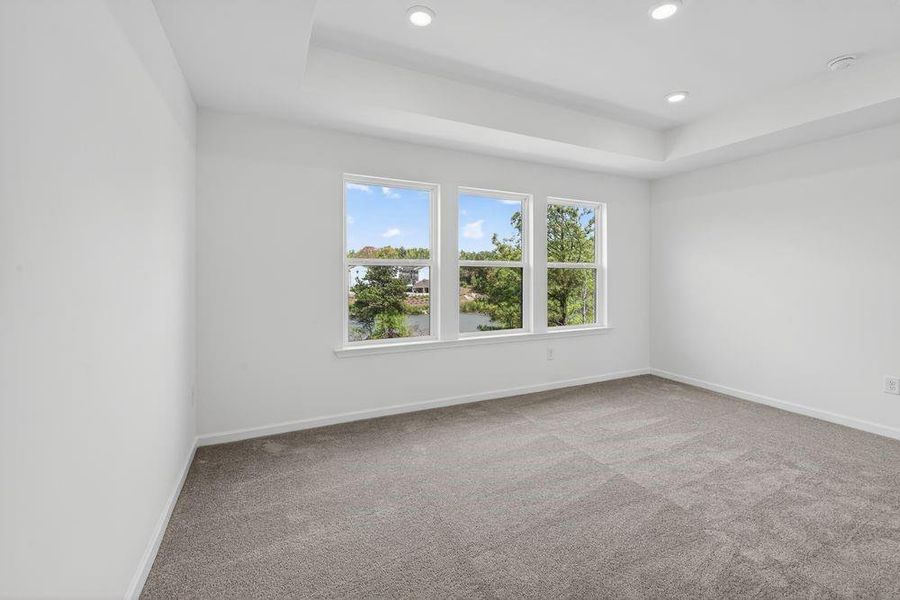 Spacious, unfurnished interior of a new home in Rosewood Farm, Lawrenceville (Image 24).