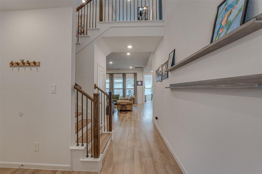 Spacious, unfurnished interior of a new home in ARTAVIA: Fairway Collection, Conroe (Image 22).