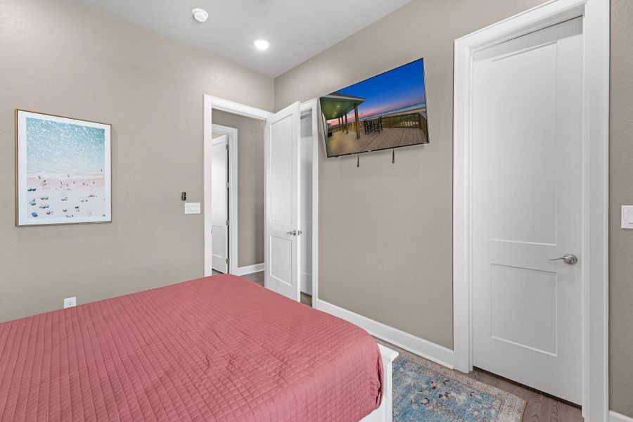 Furnished interior view inside a new home in , Freeport (Image 32).