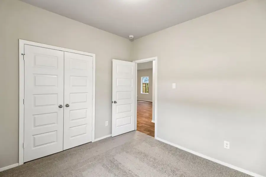 Spacious, unfurnished interior of a new home in Sorella, Tomball (Image 23). Spacious, unfurnished interior of a new home in Sorella, Tomball (Image 23).