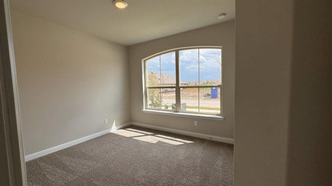 Spacious, unfurnished interior of a new home in Morningstar, Fort Worth (Image 9).