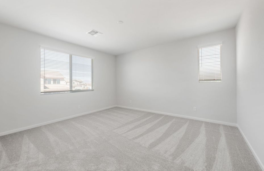 Spacious, unfurnished interior of a new home in Soleo, San Tan Valley (Image 22).