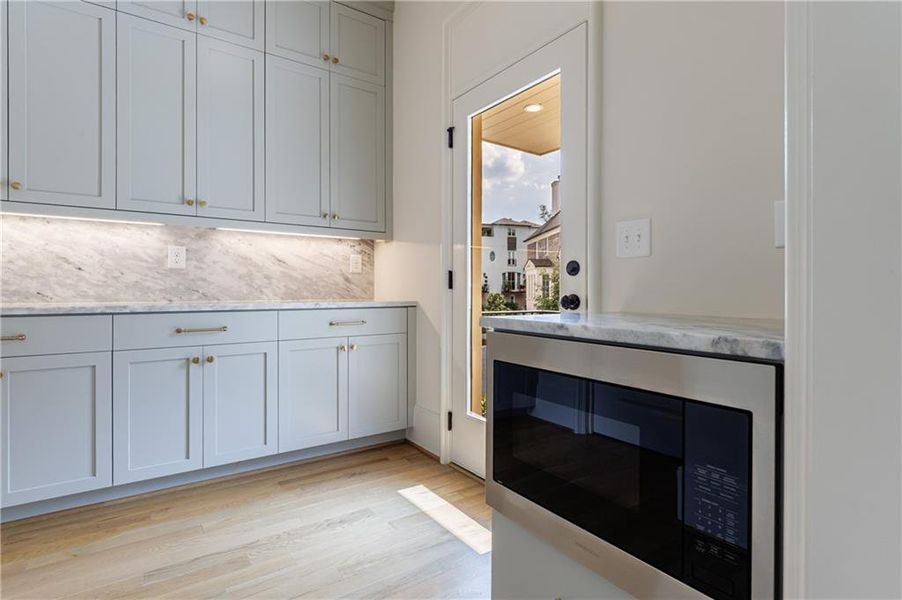 Furnished interior view inside a new home in Delmont, Atlanta (Image 7).