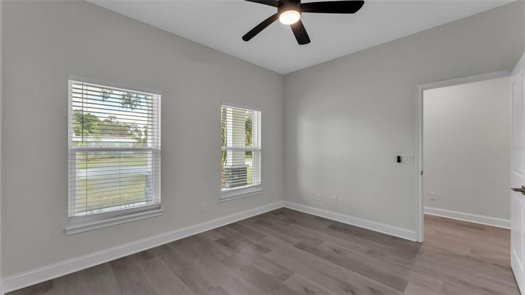 Spacious, unfurnished interior of a new home in , Winter Haven (Image 9).