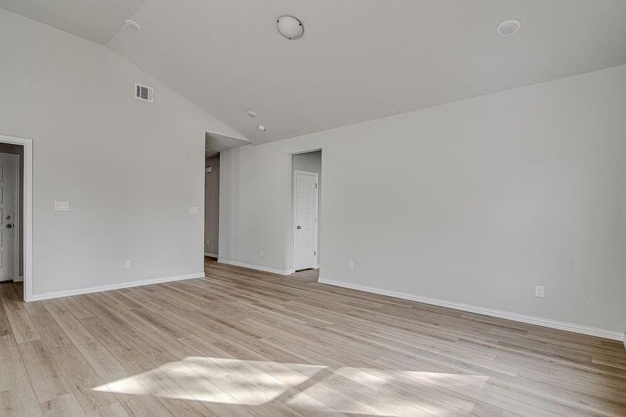 Spacious, unfurnished interior of a new home in , Fort Worth (Image 21).