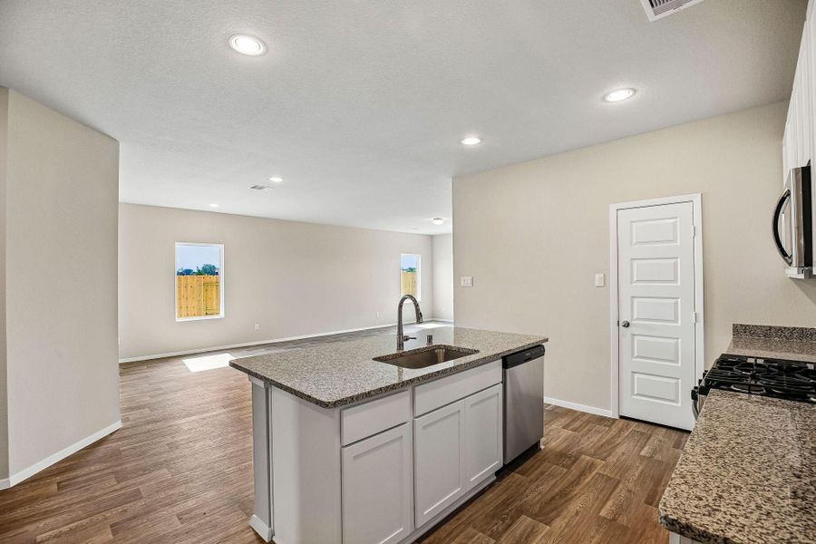 Furnished interior view inside a new home in Sorella, Tomball (Image 8).