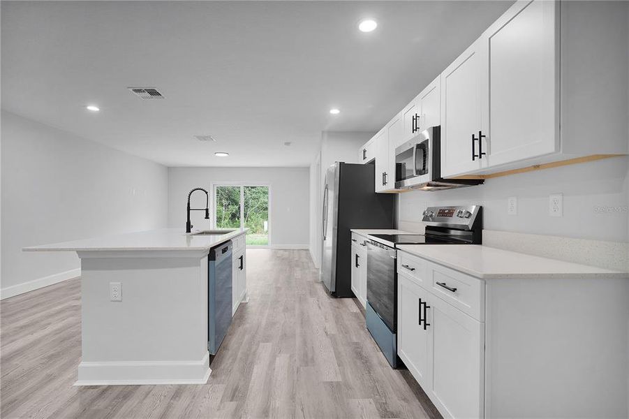 Furnished interior view inside a new home in , Ocala (Image 6).