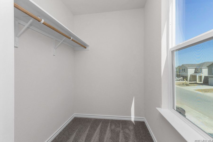 Spacious, unfurnished interior of a new home in The Granary - Heritage Collection, San Antonio (Image 17).