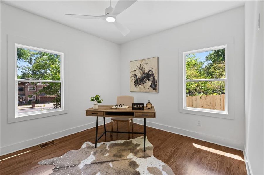 Furnished interior view inside a new home in , Atlanta (Image 13).