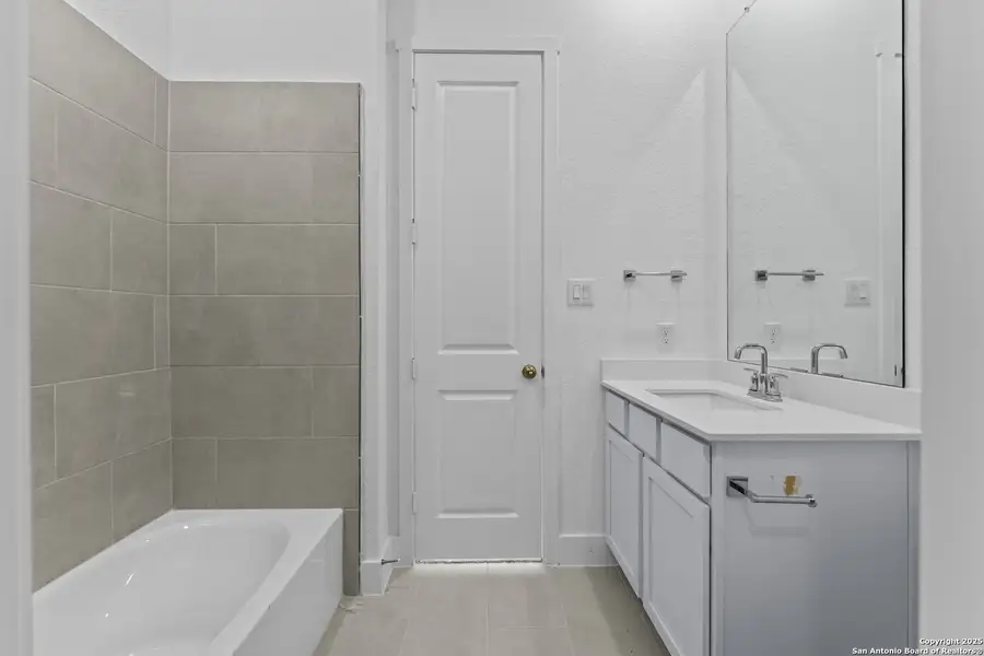 Furnished interior view inside a new home in , New Braunfels (Image 3).