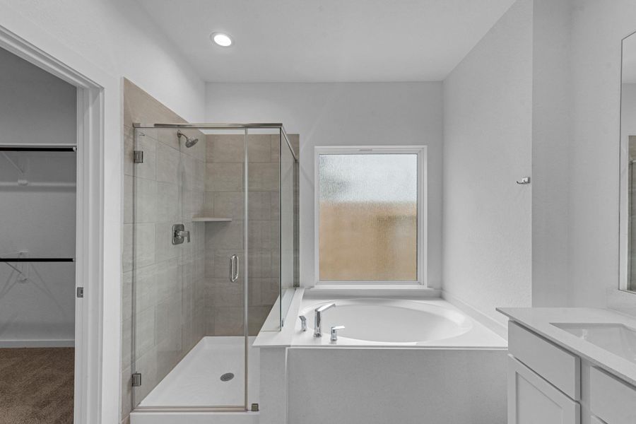 Furnished interior view inside a new home in Grand Mason Crossing, Park Row (Image 8).