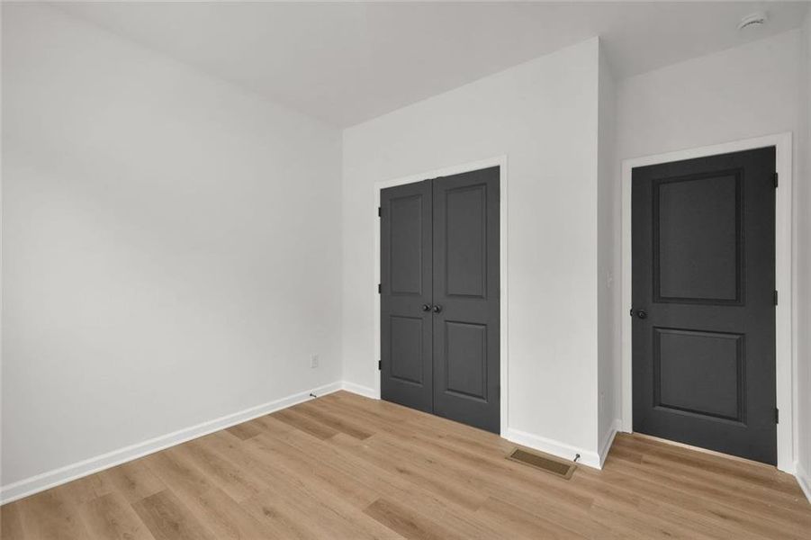 Spacious, unfurnished interior of a new home in , Atlanta (Image 23).