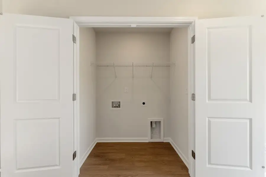 Spacious, unfurnished interior of a new home in Evergreen, Spartanburg (Image 15).