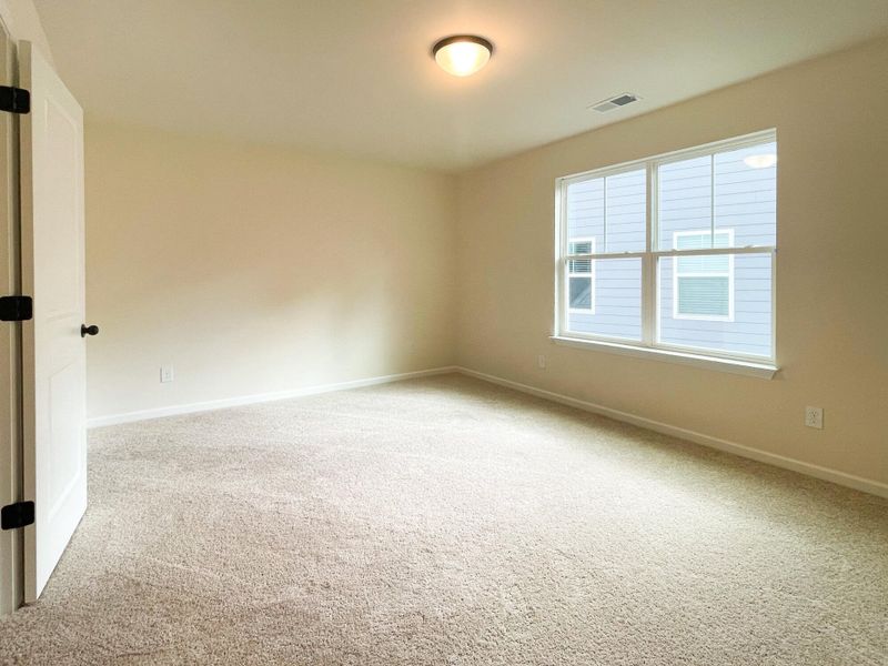 Spacious, unfurnished interior of a new home in Greenrich Mill, Simpsonville (Image 13). Spacious, unfurnished interior of a new home in Greenrich Mill, Simpsonville (Image 13).