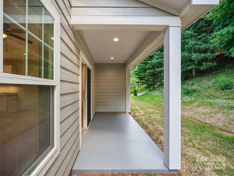 Back covered porch for grilling Back covered porch for grilling