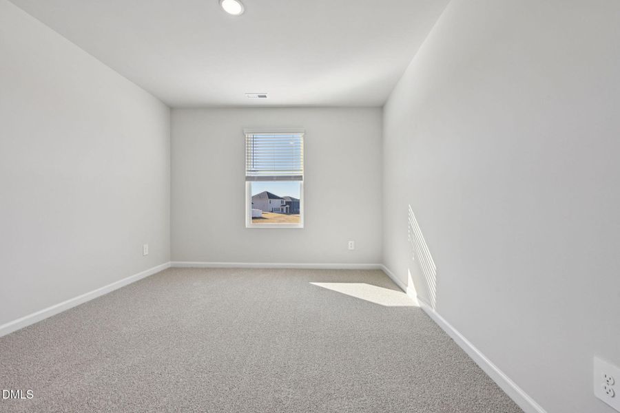 31-web-or-mls-Raleigh - Oak Manor - 113