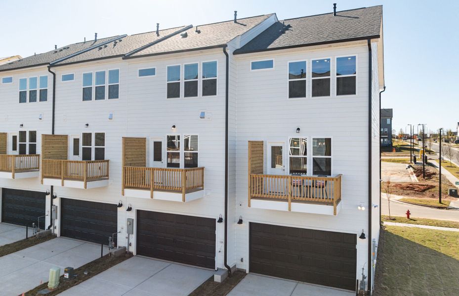 Image 22 representing the Crestwind by Pulte Homes in Mailman Post, Knightdale, NC.