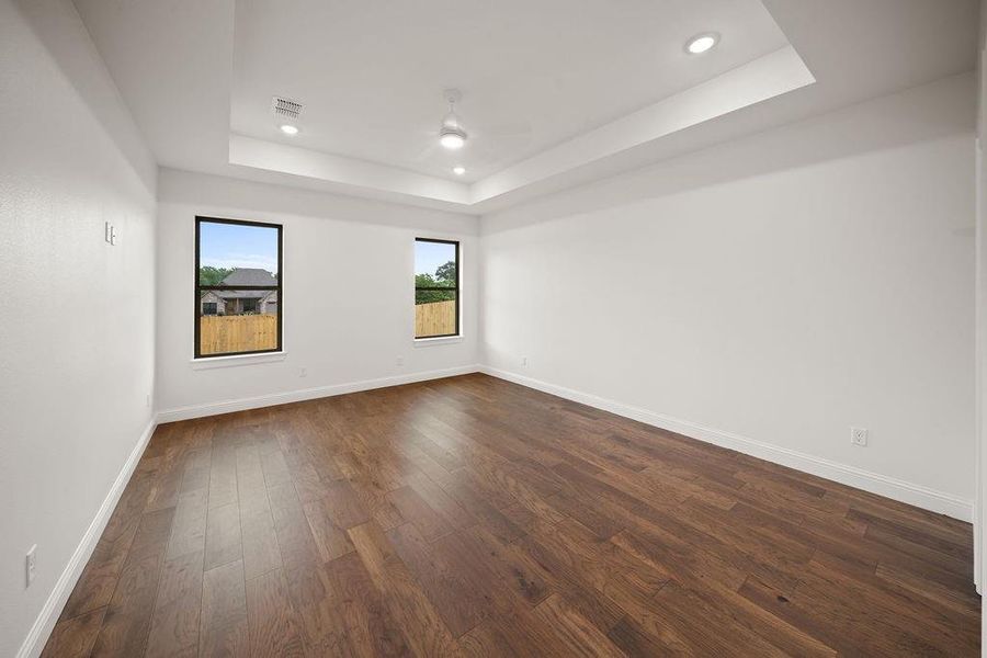 Spacious, unfurnished interior of a new home in , Tyler (Image 25).