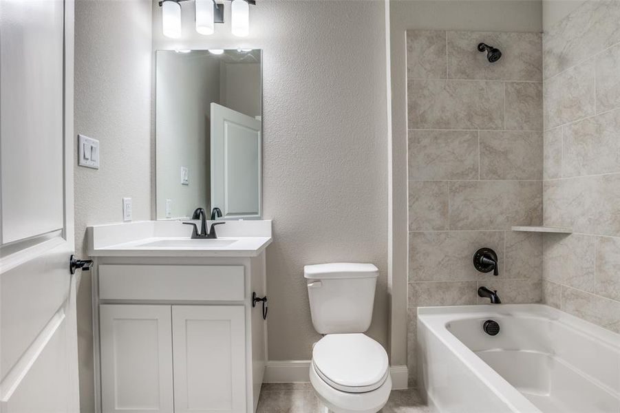 Furnished interior view inside a new home in West Crossing, Anna (Image 8).