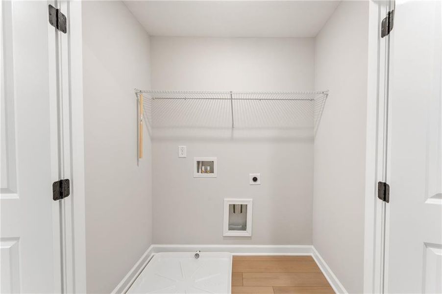 Spacious, unfurnished interior of a new home in Townes at South Main, Kennesaw (Image 17).