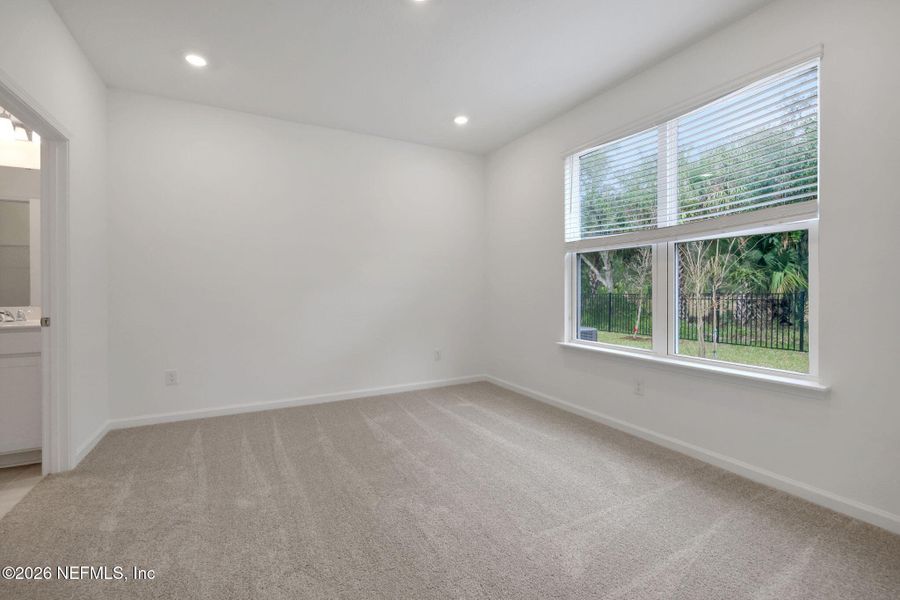 Spacious, unfurnished interior of a new home in The Hammock at Palm Harbor, Palm Coast (Image 37).