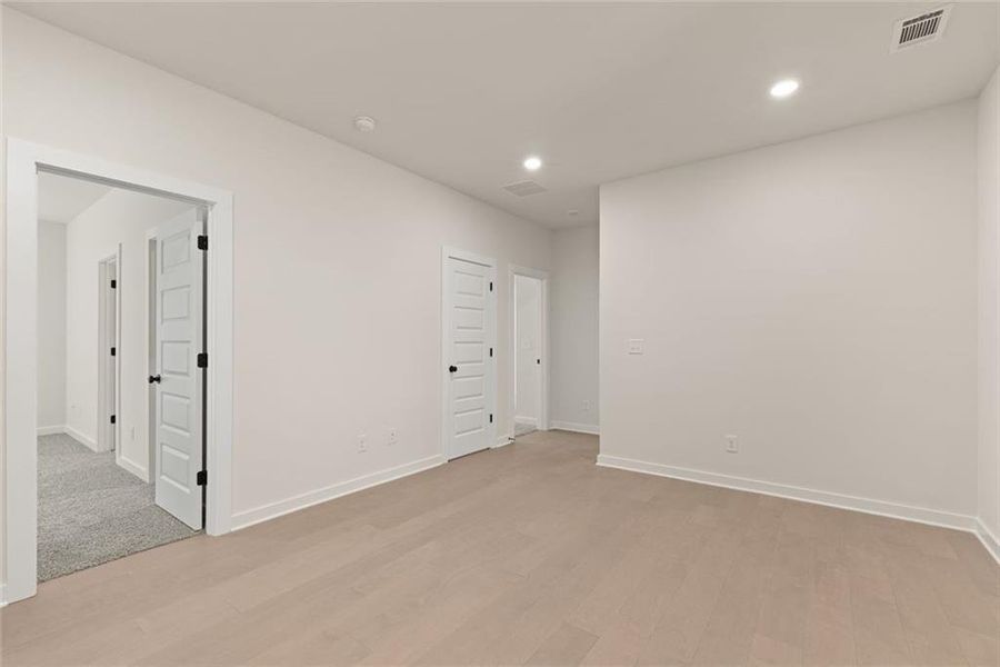 Spacious, unfurnished interior of a new home in , Cumming (Image 22).
