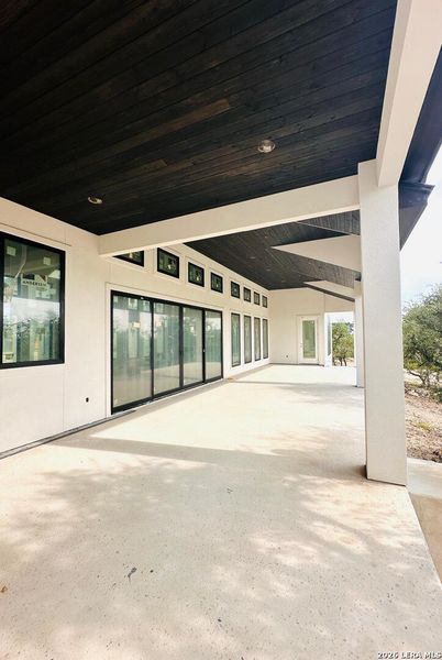 Exterior details and patio area of a home in , San Antonio (Image 4).