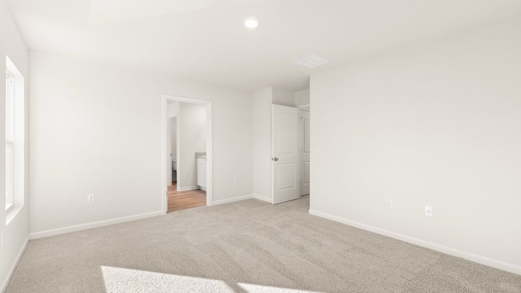 Spacious, unfurnished interior of a new home in Pointe Park, Union City (Image 20). Spacious, unfurnished interior of a new home in Pointe Park, Union City (Image 20).