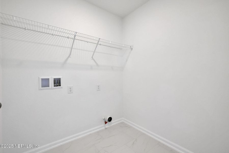 Image 35 of a home in Cordova Palms.