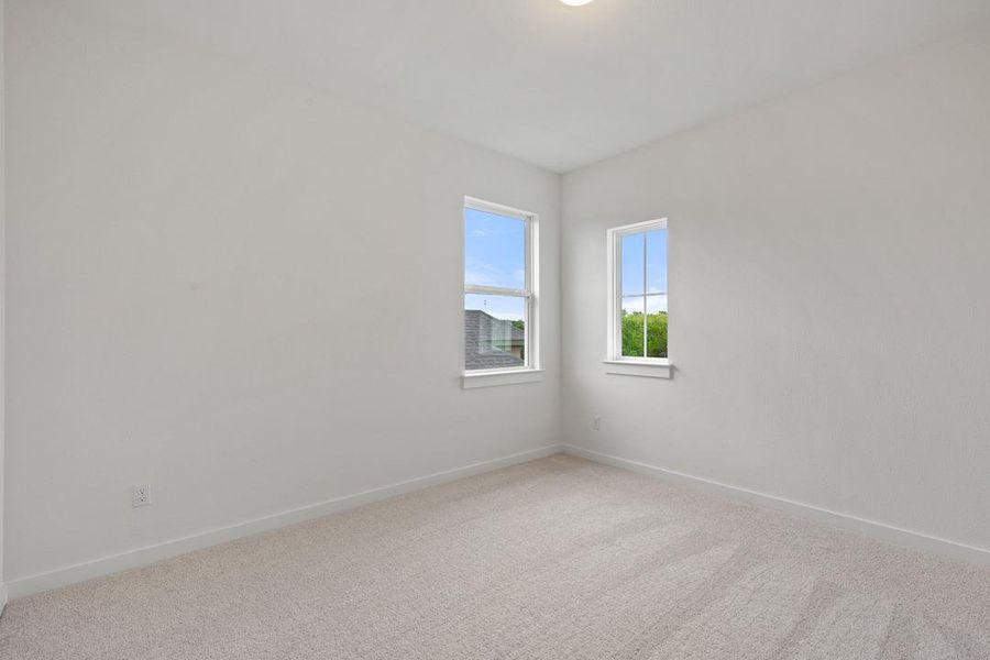 Spacious, unfurnished interior of a new home in Heritage, Dripping Springs (Image 26).