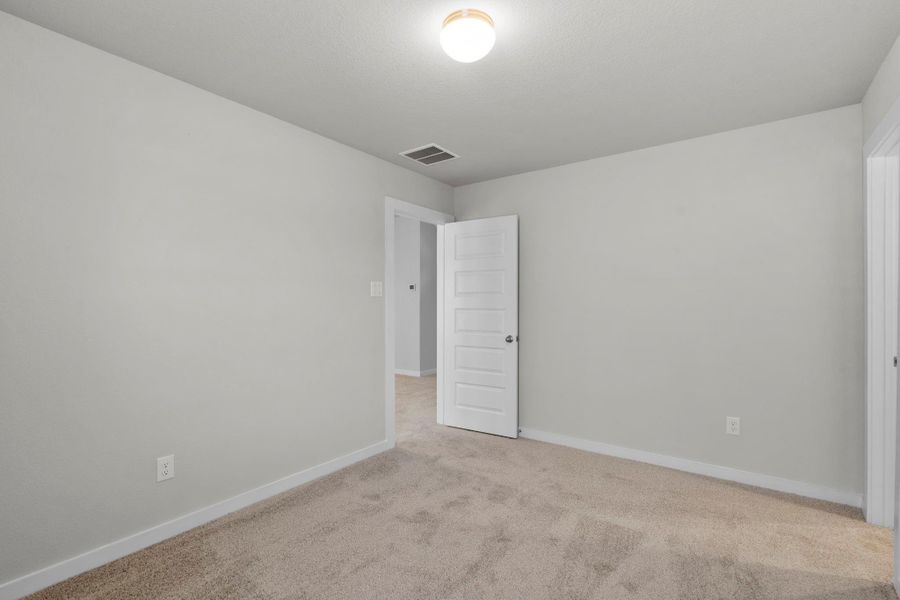 Spacious, unfurnished interior of a new home in Cypresswood Landing, Humble (Image 28).