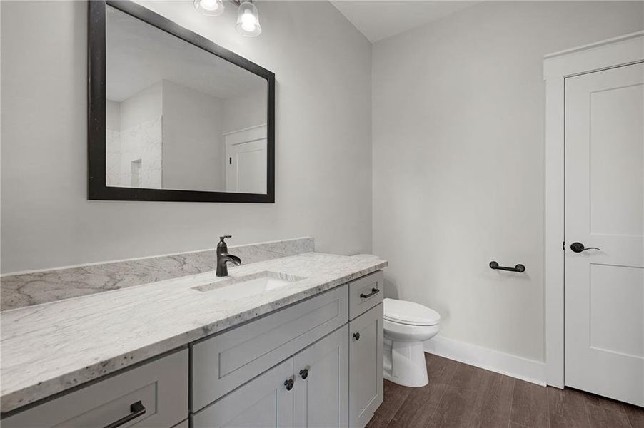 Furnished interior view inside a new home in , Jasper (Image 34).