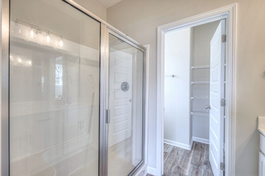 Image 33 of a home in Fox Run. Image 33 of a home in Fox Run.