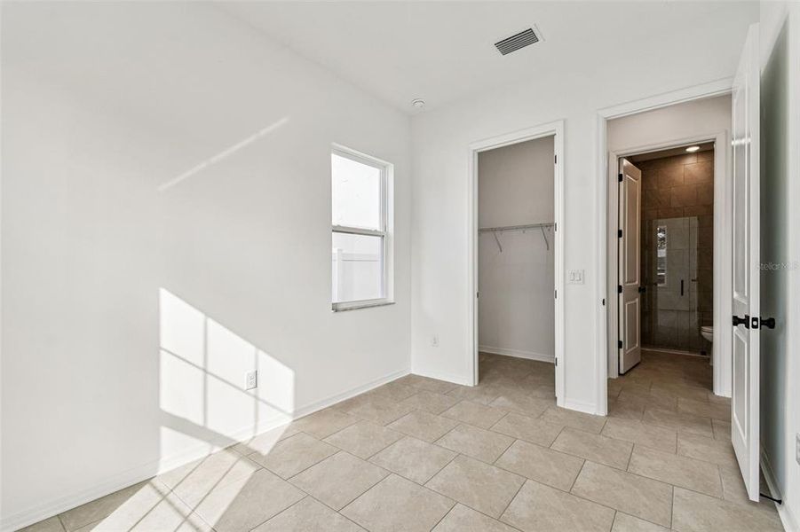 Spacious, unfurnished interior of a new home in City of Tampa, Tampa (Image 66). Spacious, unfurnished interior of a new home in City of Tampa, Tampa (Image 66).
