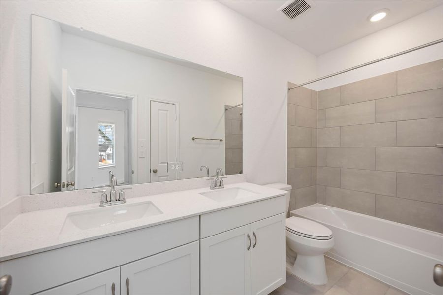 Furnished interior view inside a new home in Sienna, Missouri City (Image 6). Furnished interior view inside a new home in Sienna, Missouri City (Image 6).