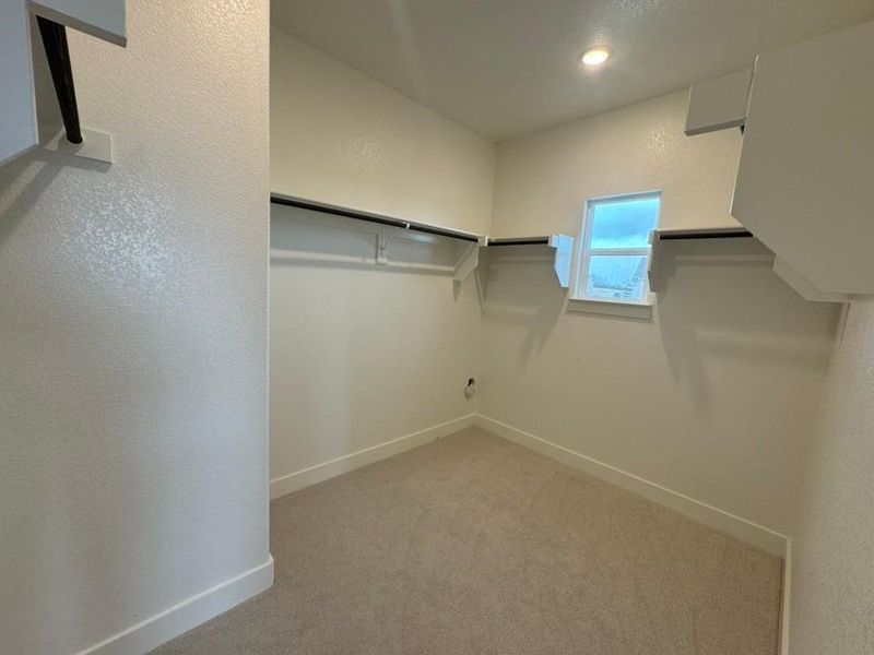 Spacious, unfurnished interior of a new home in Creekview Addition, Van Alstyne (Image 12).