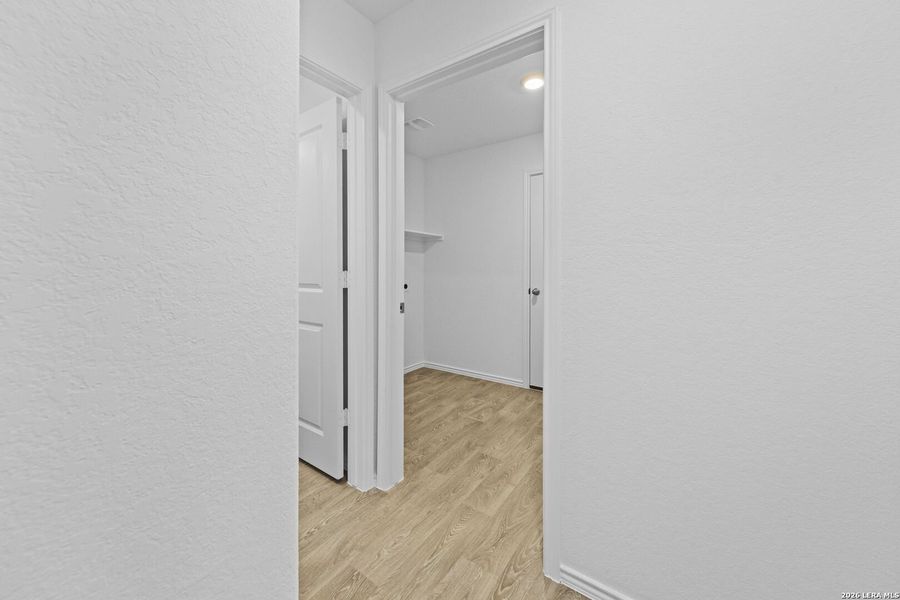 Spacious, unfurnished interior of a new home in Hickory Ridge, Elmendorf (Image 23). Spacious, unfurnished interior of a new home in Hickory Ridge, Elmendorf (Image 23).