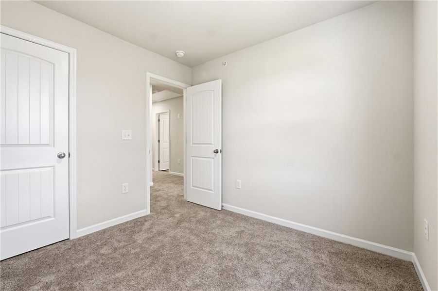 Spacious, unfurnished interior of a new home in Carolina, Palmetto (Image 20).